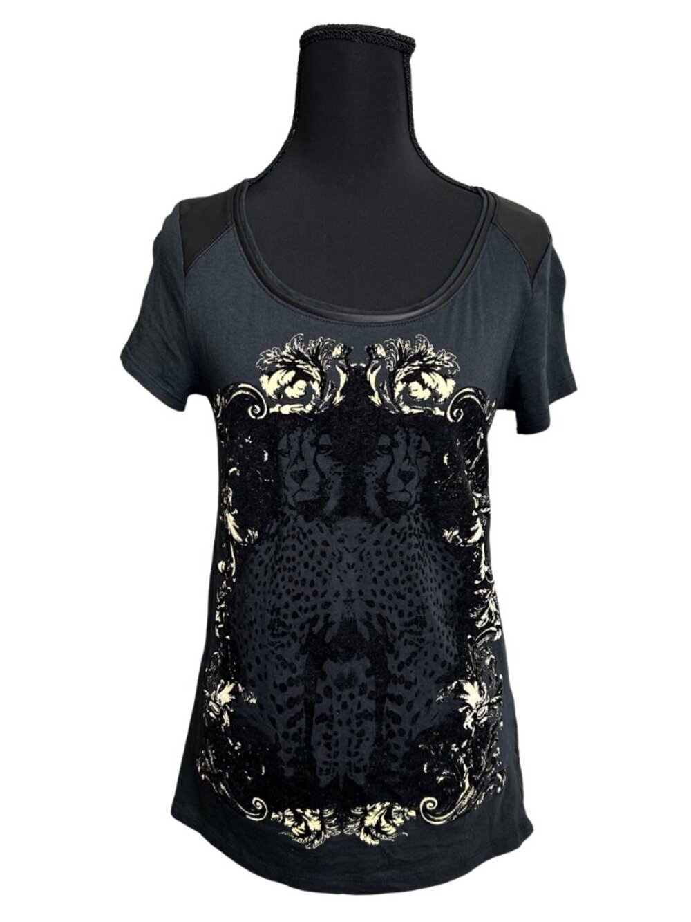 Rock & Republic Ornate Cheetah Pattern Women's Tee